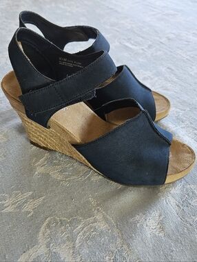 Aerosoles Espadrille Navy Wedge Sandals-with Adjustable Straps Size  8.5